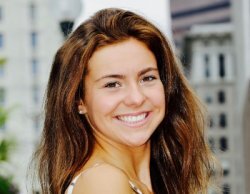 Leah L. smiling